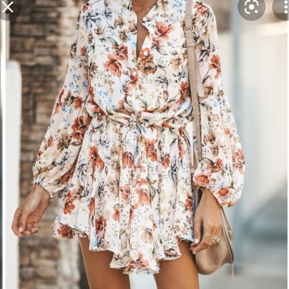 VICI dress - NWOT Vienne floral balloon sleeve dress Medium